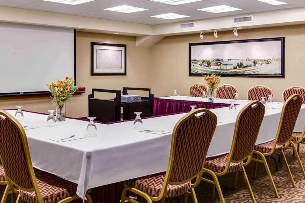 Hampton Inn Dubuque Facilities photo