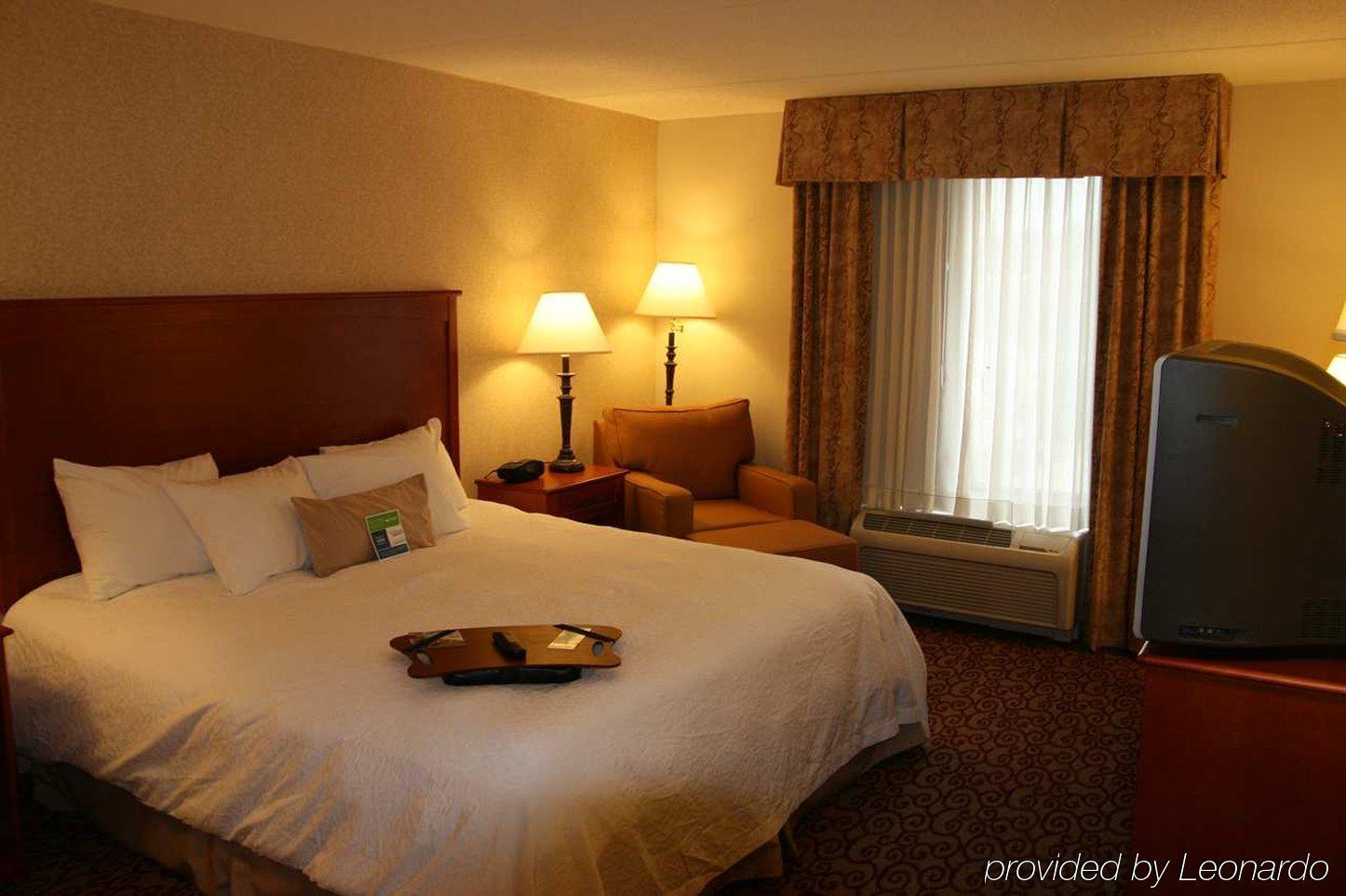 Hampton Inn Dubuque Room photo